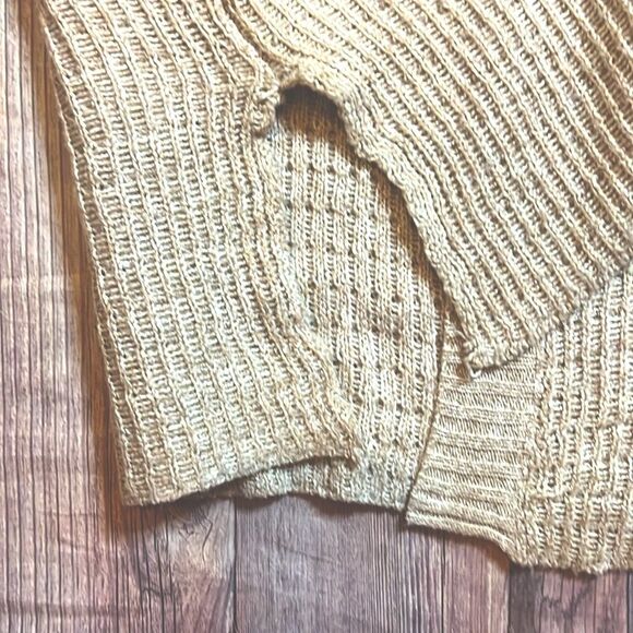 GeeGee Women’s M L Knit Cream Cardigan Sweater Cuffed Short Sleeves - Picture 7 of 7